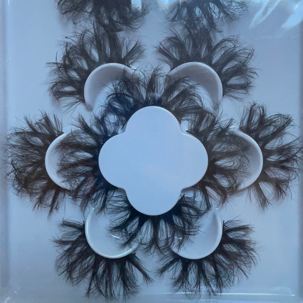 Bundle of 2 Long Lashes